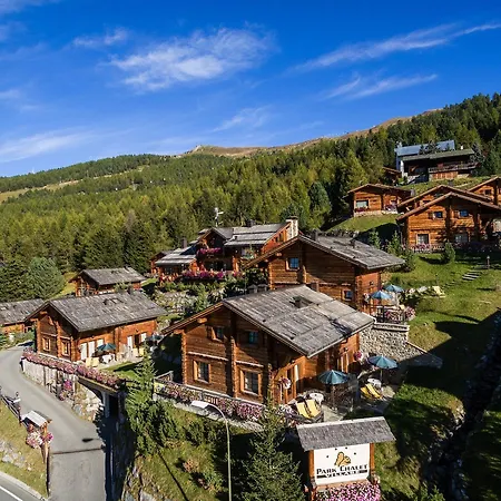 Park Village 3*